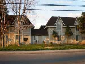 Primary Photo - 1226 E Date St