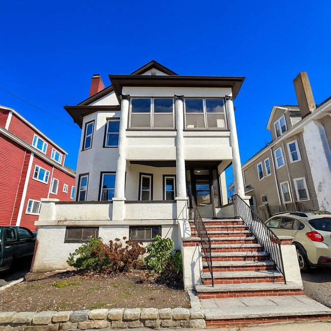 Building Photo - 24 Clyde Rd