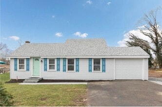 Building Photo - 18 Thompson Ln