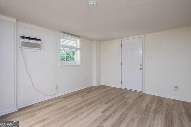 Foto del edificio - 3454 Rockbridge Rd SW