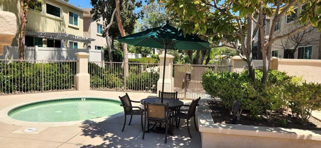 Foto del edificio - 867 Purple Blossom Dr