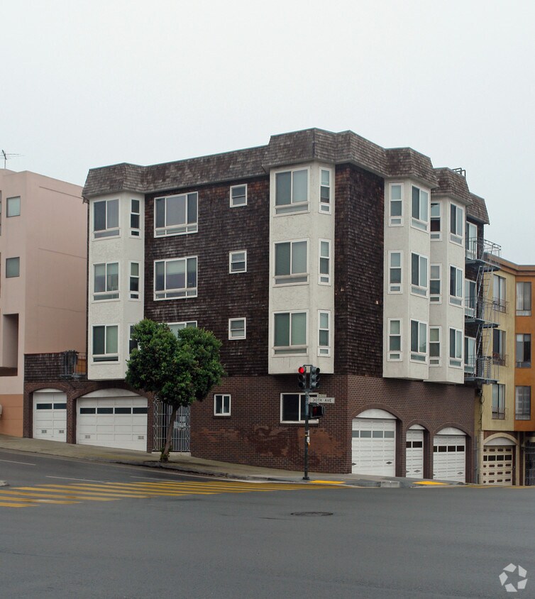 Foto principal - 6600 Geary Blvd