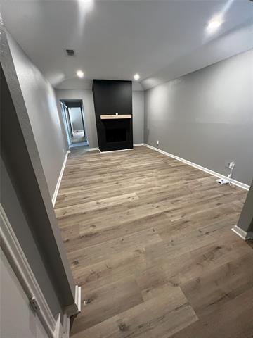 Building Photo - 6445 Woodbeach Dr