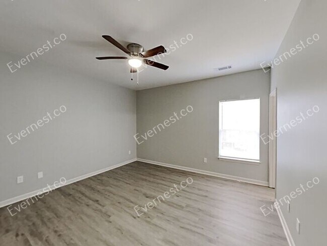 Foto del edificio - 1003 Sims Ave NW