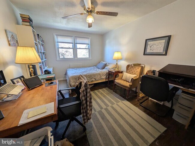 Foto del edificio - 910 Durard Rd