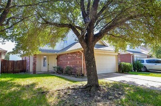 Building Photo - 14343 Hillard Green Ln