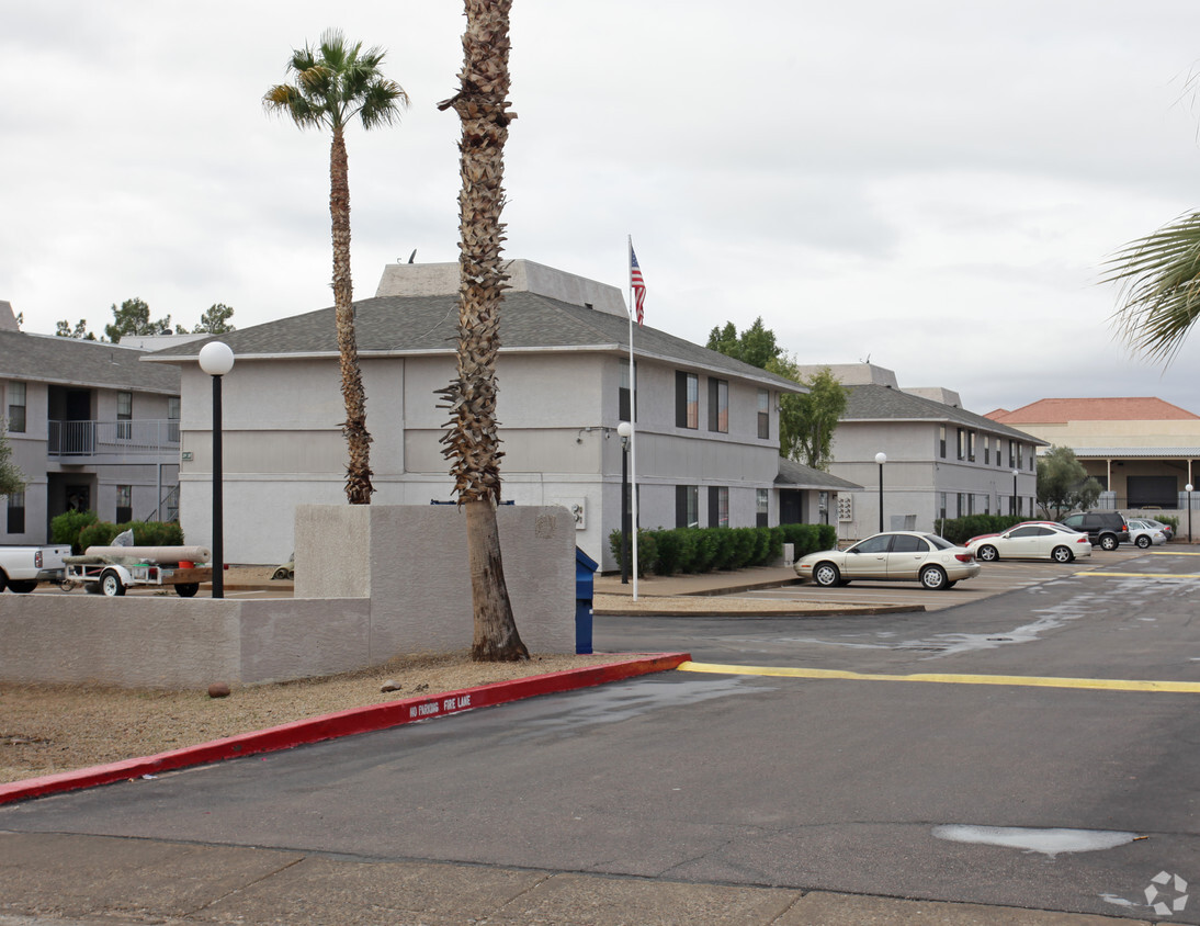 Building Photo - Sierra Verde Apartments