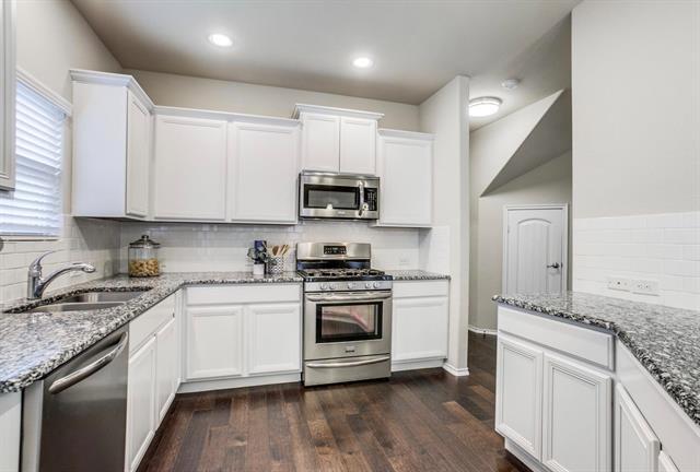Foto del edificio - 9916 Moccasin Creek Ln