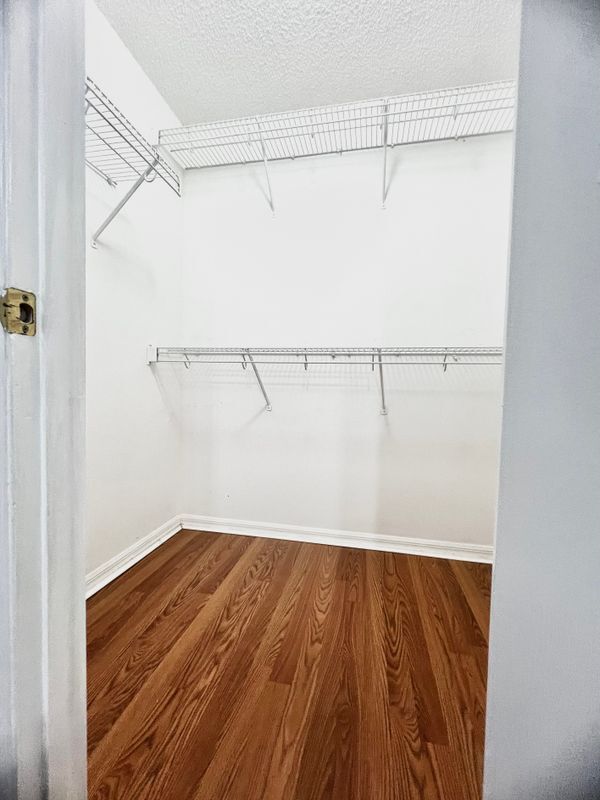 Building Photo - 11395 Aston Hall Dr