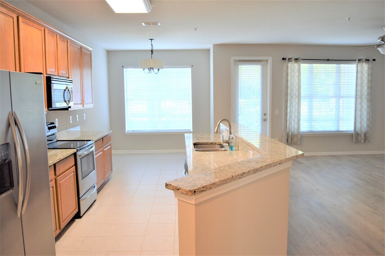 11251 Campfield Dr, Jacksonville, FL 32256 Condo for Rent in