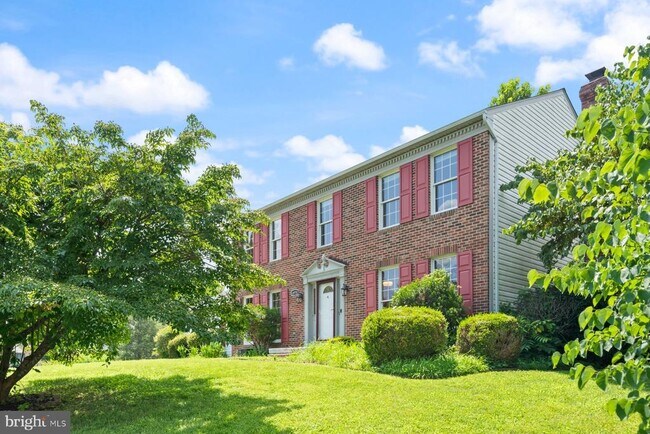 Building Photo - 4970 Manor House Ct