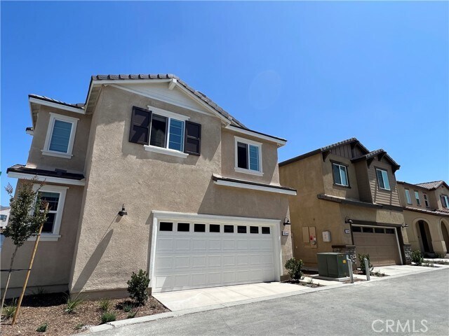 Building Photo - 16040 Olivas Ln