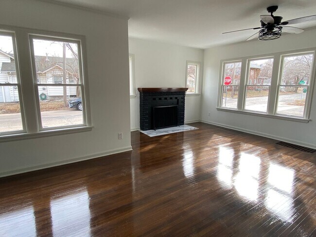 Foto del edificio - Beautifully Remodeled Home