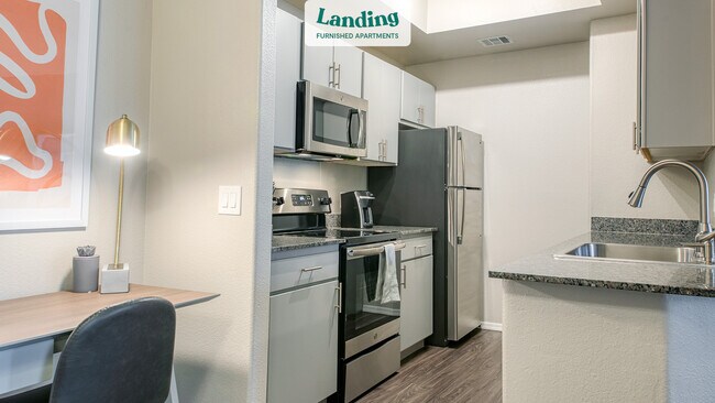 Foto del edificio - 5635 E Bell Rd