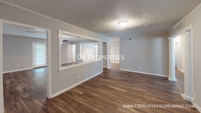 Building Photo - 281 Loraine Rd