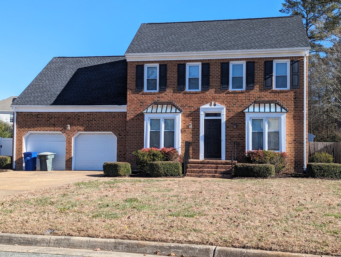 Front - 2 Car Garage - 1208 Springwell Pl