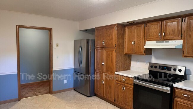 Foto del edificio - 818 Cedar Springs Rd
