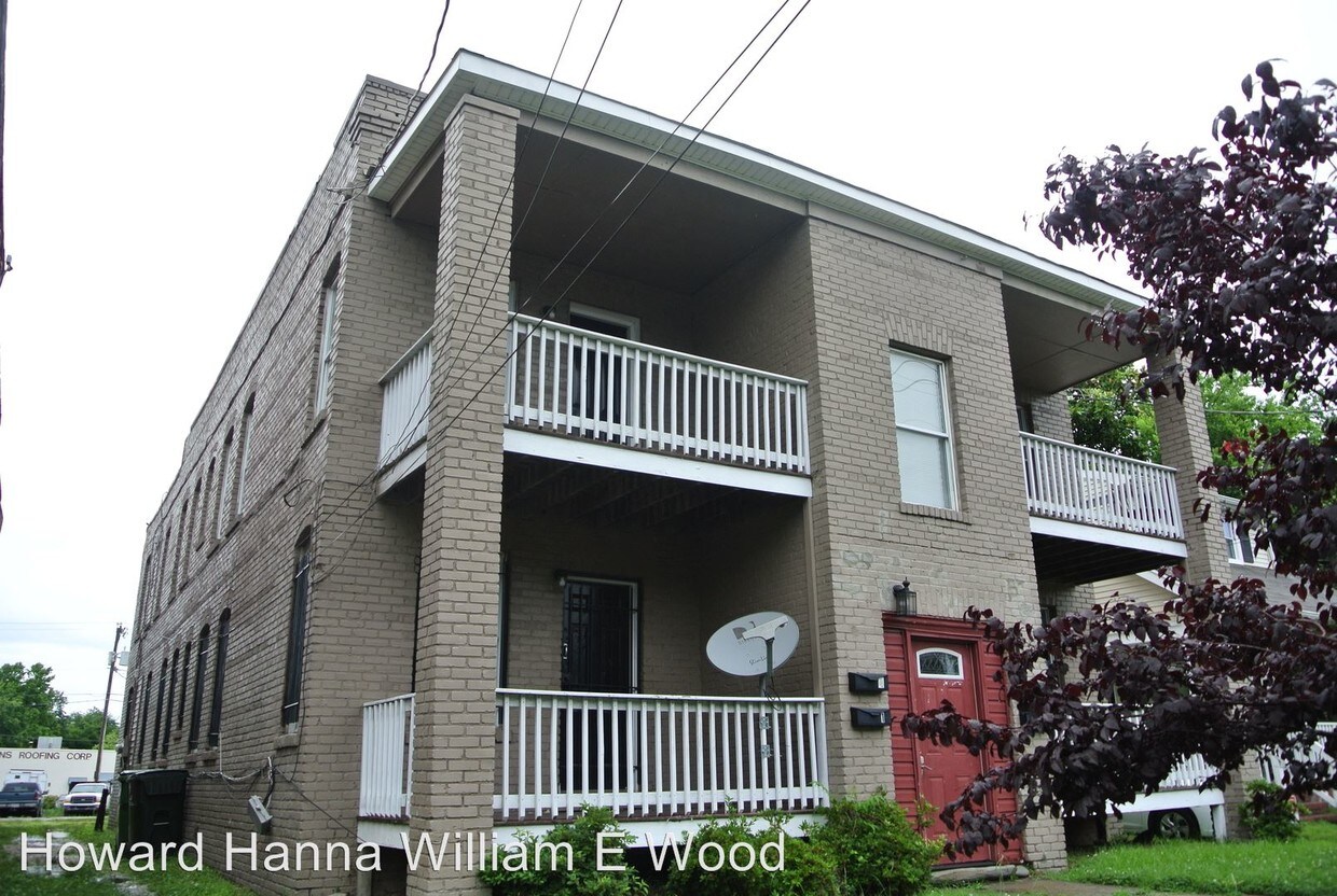 Primary Photo - 816 W 38th St
