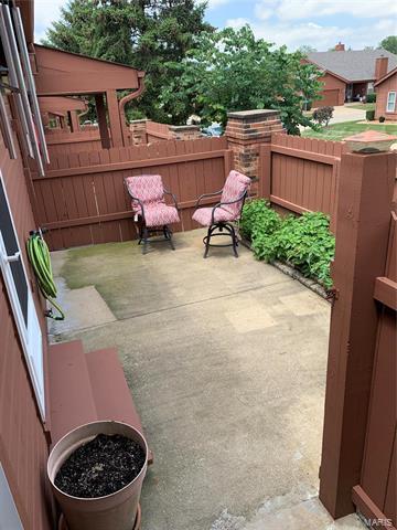 Foto del edificio - 2046 Bayonne Dr