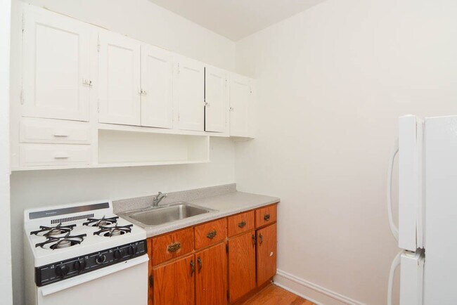 Foto del edificio - 4856 N Damen Ave