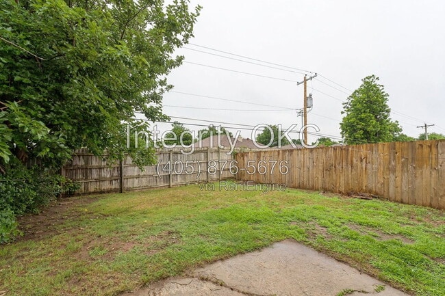 Foto del edificio - 8514 Candlewood Dr