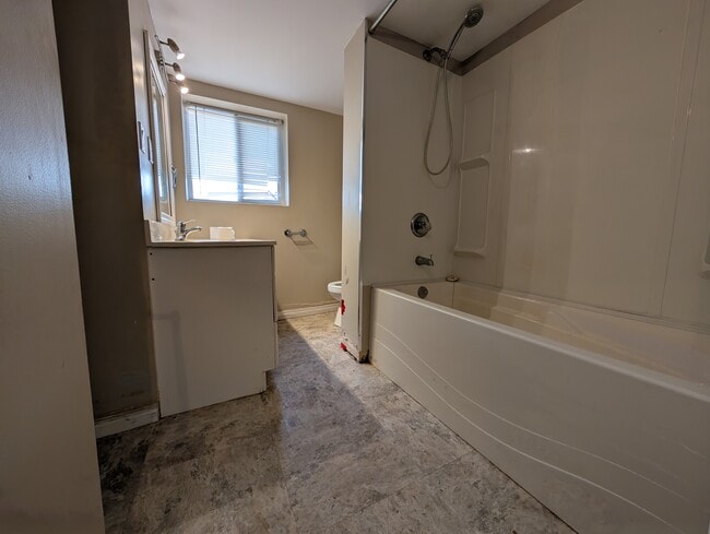 Building Photo - 8162 Boxer Ct