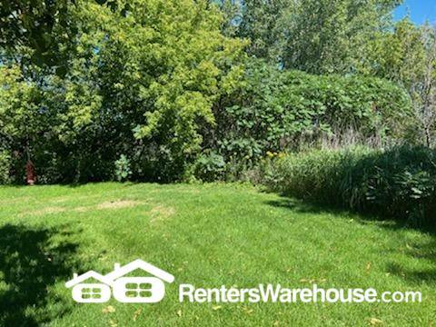 Foto del edificio - 8938 Spring Ln