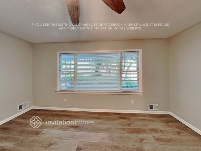 Foto del edificio - 2819 Collier Dr NW