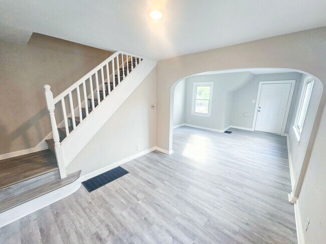 Foto del edificio - 3247-3247 Winthrop Ave