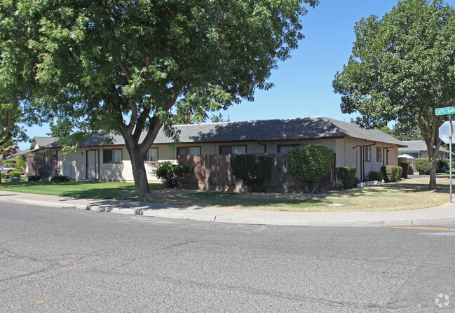 Foto del edificio - Capistrano Park Duplex's