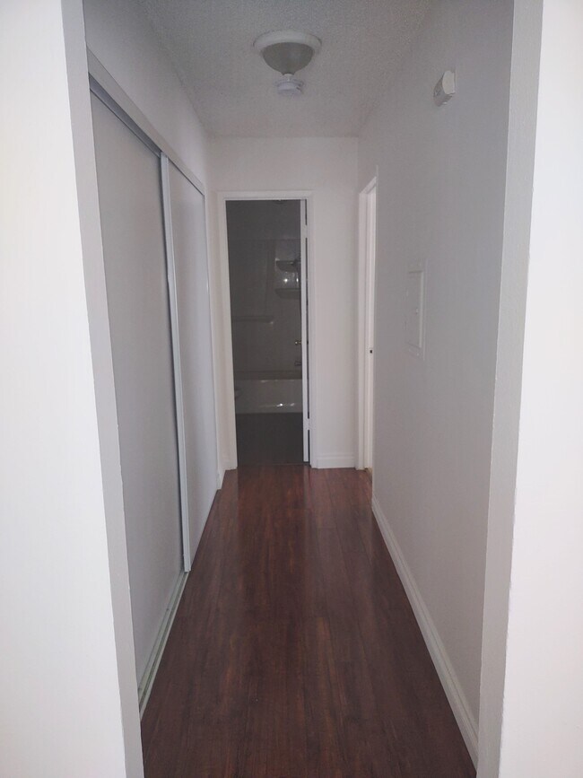 Foto del edificio - 5545 Lindley Ave