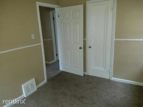 Foto del edificio - 16300 Novara St