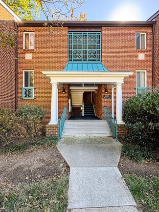 Building Photo - 11807 Breton Ct