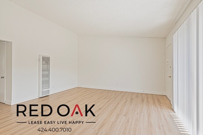 Foto del edificio - 1035 N Edinburgh Ave