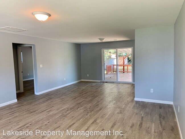 Building Photo - 3 br, 2 bath House - 2545 Orchard Avenue