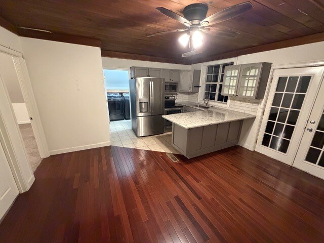 Foto del edificio - 2230 Sunny Hill Rd