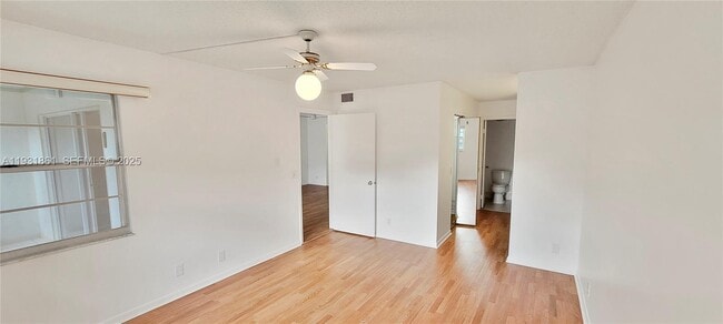 Foto del edificio - 1300 SW 130th Ave