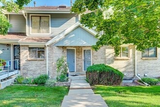 Building Photo - 8743 W Cornell Ave