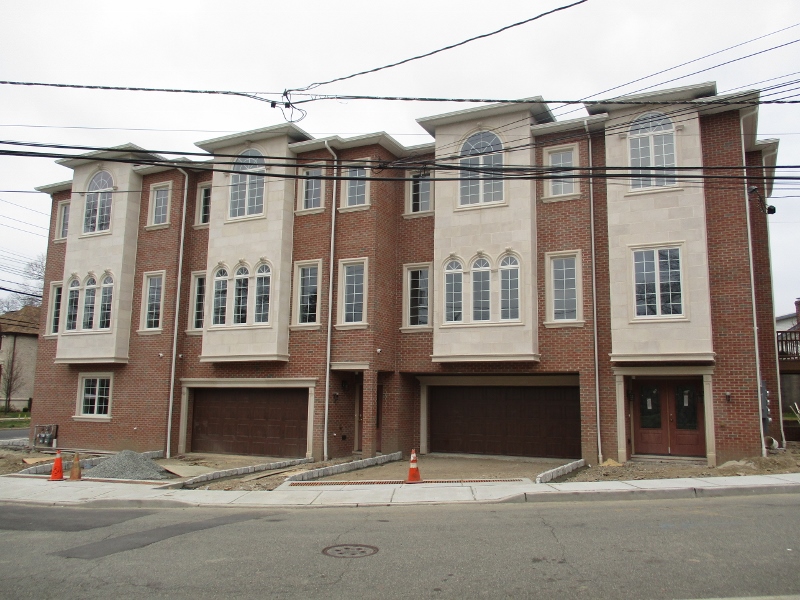 Primary Photo - 27 Cumbermeade Rd
