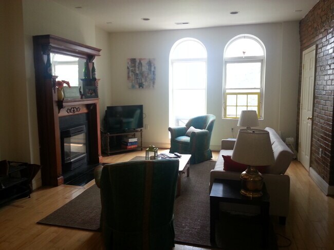 Living Room - 115 New York Ave NW