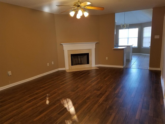 Foto del edificio - 4658 Sun Ridge Dr