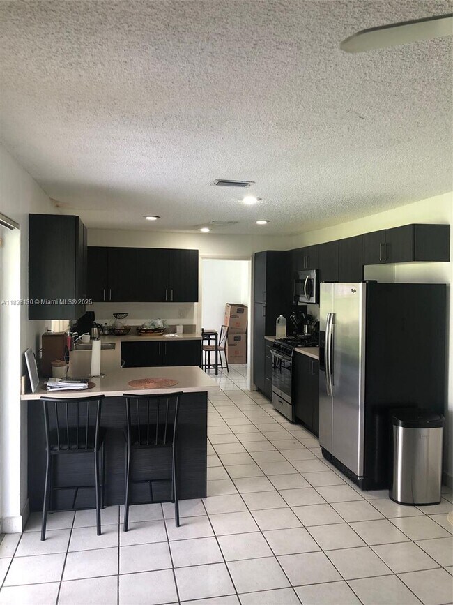 Foto del edificio - 10251 SW 108th St