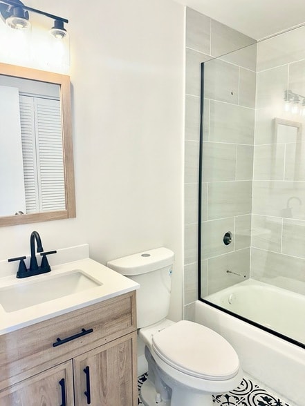 Building Photo - 3008 W 23rd St