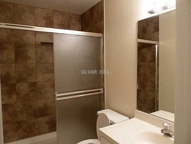 Building Photo - 650 Arrayo Way