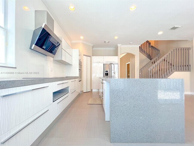 Foto del edificio - 3709 SW 51st St