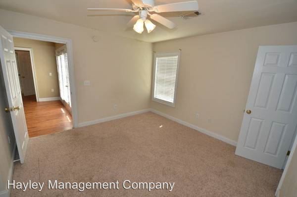 Foto del edificio - 807 W Longleaf Dr