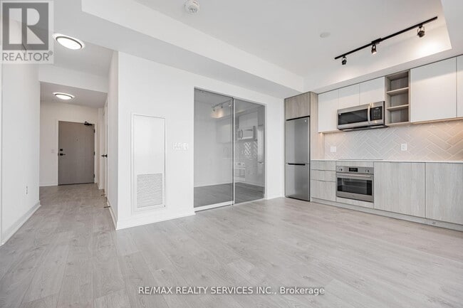 Building Photo - 36 Zorra St