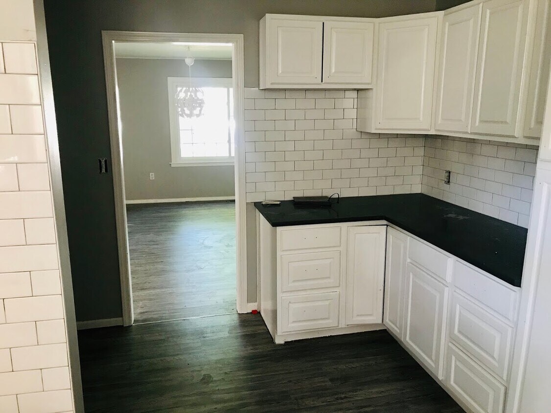 8113 Goodman St, Overland Park, KS 66204 House Rental in Overland Park, KS