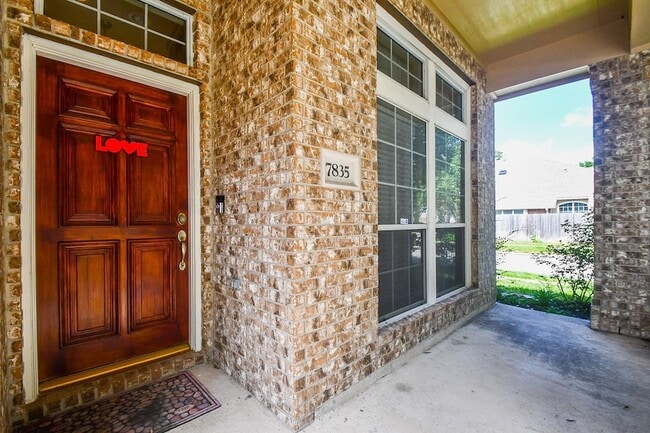 Building Photo - 7835 Stone Oak Ct