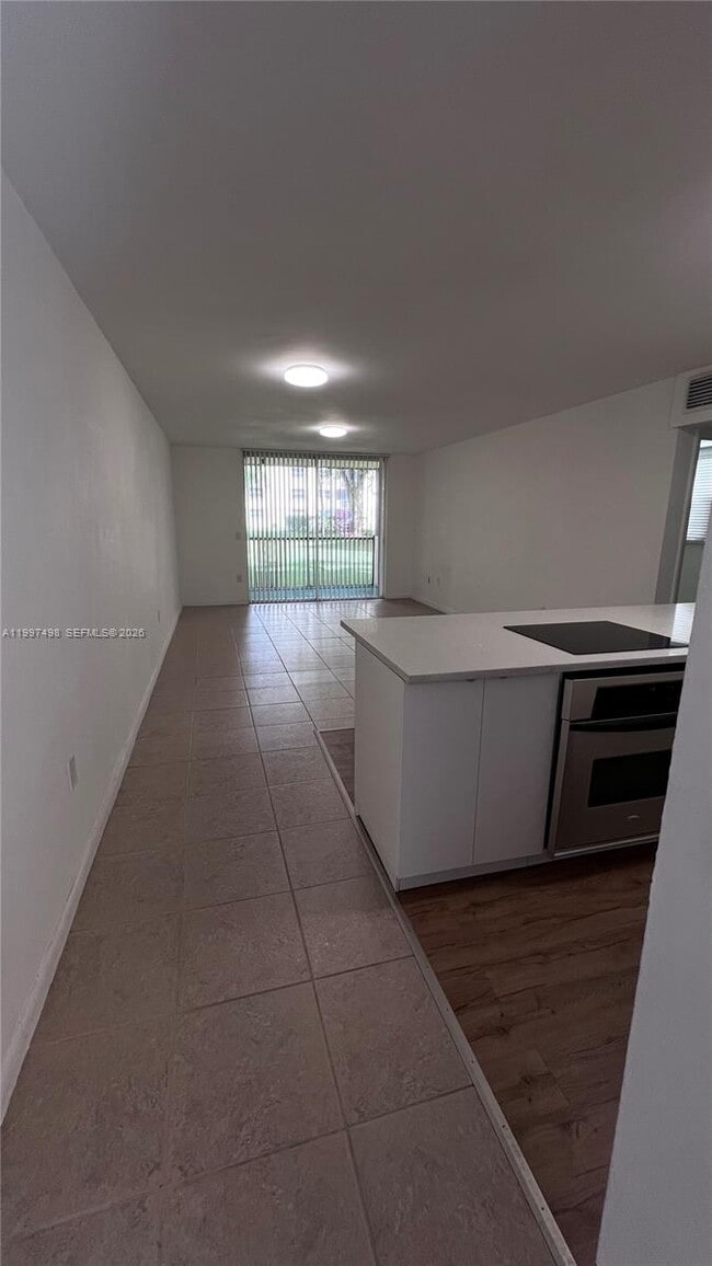 Building Photo - 8215 Lake Dr